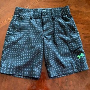 Under Armour Youth Golf Shorts, Black, youth small